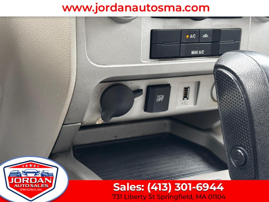 2012 Ford Escape 4WD 4dr XLT, available for sale in Springfield, Massachusetts | Jordan Auto Sales. Springfield, Massachusetts 2012 Ford Escape 4WD 4dr XLT, available for sale in Springfield, Massachusetts | Jordan Auto Sales. Springfield, Massachusetts