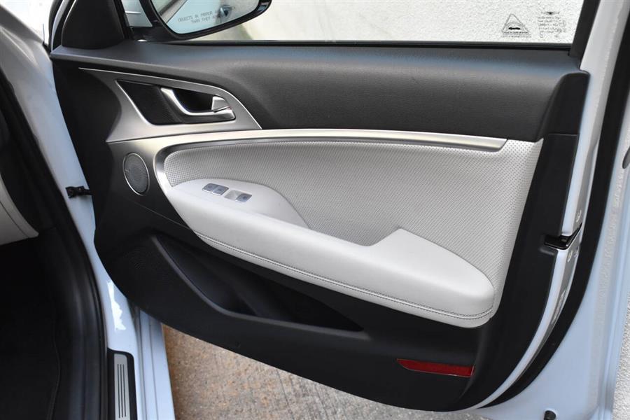 2019 Genesis G70 2.0T Prestige, available for sale in Great Neck, New York | Camy Cars. Great Neck, New York 2019 Genesis G70 2.0T Prestige, available for sale in Great Neck, New York | Camy Cars. Great Neck, New York