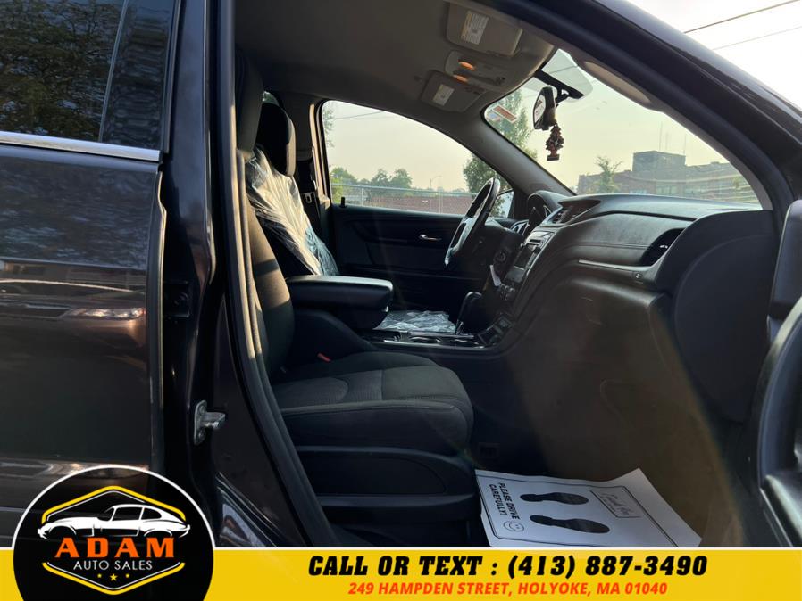 2017 Chevrolet Traverse AWD 4dr LT w/1LT, available for sale in Holyoke, Massachusetts | Adam Auto Sales. Holyoke, Massachusetts 2017 Chevrolet Traverse AWD 4dr LT w/1LT, available for sale in Holyoke, Massachusetts | Adam Auto Sales. Holyoke, Massachusetts