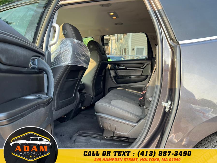 2017 Chevrolet Traverse AWD 4dr LT w/1LT, available for sale in Holyoke, Massachusetts | Adam Auto Sales. Holyoke, Massachusetts 2017 Chevrolet Traverse AWD 4dr LT w/1LT, available for sale in Holyoke, Massachusetts | Adam Auto Sales. Holyoke, Massachusetts