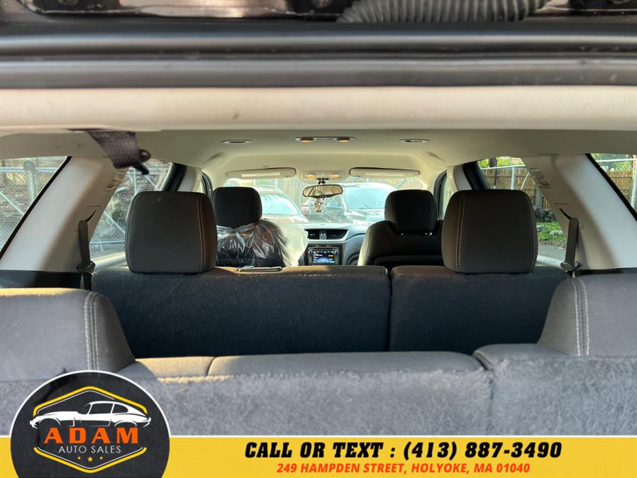 2017 Chevrolet Traverse AWD 4dr LT w/1LT, available for sale in Holyoke, Massachusetts | Adam Auto Sales. Holyoke, Massachusetts 2017 Chevrolet Traverse AWD 4dr LT w/1LT, available for sale in Holyoke, Massachusetts | Adam Auto Sales. Holyoke, Massachusetts