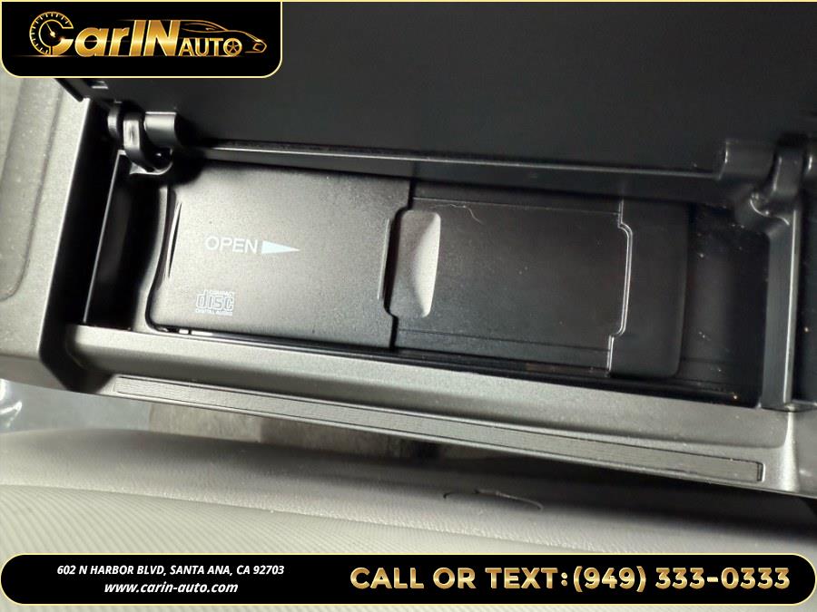 2011 Honda CR-V 2WD 5dr EX-L w/Navi, available for sale in Santa Ana, California | Carin Auto. Santa Ana, California 2011 Honda CR-V 2WD 5dr EX-L w/Navi, available for sale in Santa Ana, California | Carin Auto. Santa Ana, California