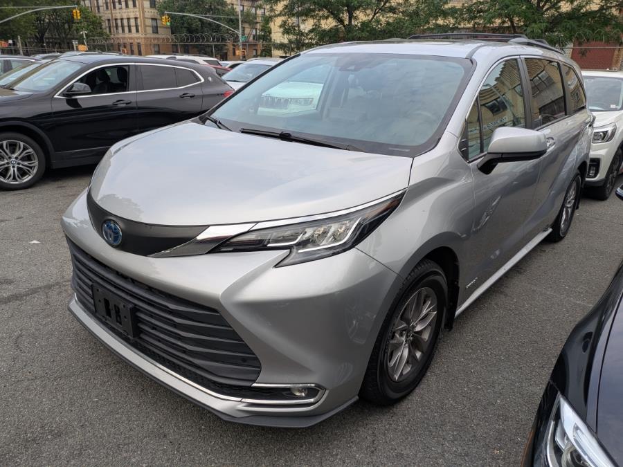 2021 Toyota Sienna XLE AWD 7-Passenger (Natl), available for sale in Long Island City, New York | Luxury Of Queens. Long Island City, New York