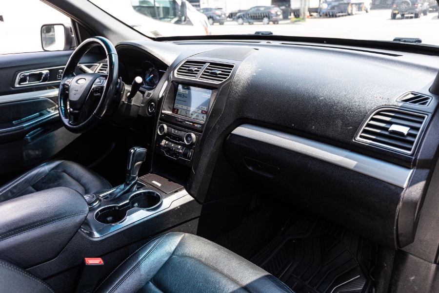 2017 Ford Explorer XLT 4WD, available for sale in West Hempstead, New York | Only Vans Inc. West Hempstead, New York 2017 Ford Explorer XLT 4WD, available for sale in West Hempstead, New York | Only Vans Inc. West Hempstead, New York
