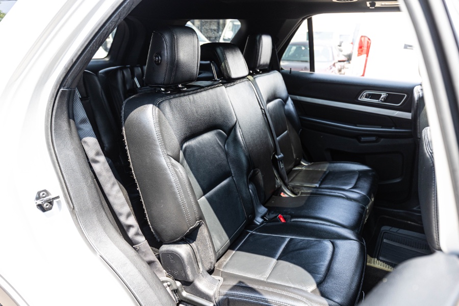 2017 Ford Explorer XLT 4WD, available for sale in West Hempstead, New York | Only Vans Inc. West Hempstead, New York 2017 Ford Explorer XLT 4WD, available for sale in West Hempstead, New York | Only Vans Inc. West Hempstead, New York