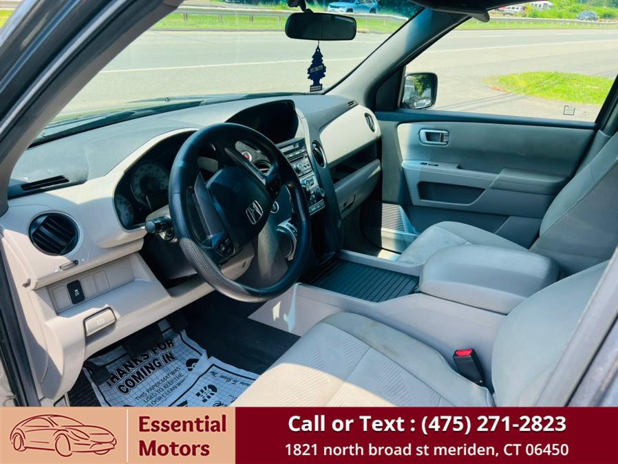 2013 Honda Pilot 4WD 4dr LX, available for sale in Meriden, Connecticut | Essential Motors. Meriden, Connecticut 2013 Honda Pilot 4WD 4dr LX, available for sale in Meriden, Connecticut | Essential Motors. Meriden, Connecticut