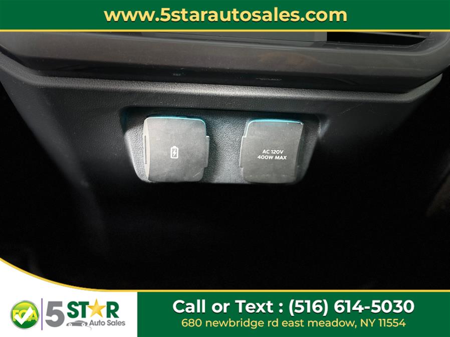 2023 Ford F-150 LARIAT 4WD SuperCrew 5.5'' Box, available for sale in East Meadow, New York | 5 Star Auto Sales Inc. East Meadow, New York 2023 Ford F-150 LARIAT 4WD SuperCrew 5.5'' Box, available for sale in East Meadow, New York | 5 Star Auto Sales Inc. East Meadow, New York
