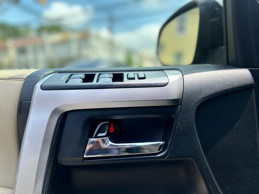 2014 Toyota 4runner 4WD 4dr V6 SR5 (Natl), available for sale in Irvington, New Jersey | Best Cars R Us. Irvington, New Jersey 2014 Toyota 4runner 4WD 4dr V6 SR5 (Natl), available for sale in Irvington, New Jersey | Best Cars R Us. Irvington, New Jersey