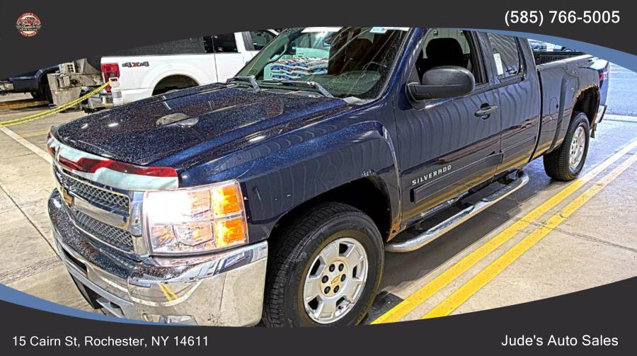 Used 2012 Chevrolet Silverado 1500 Extended Cab in Wolcott, New York | Auto Hunter CNY. Wolcott, New York
