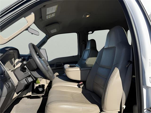 2010 Ford F-350sd XLT, available for sale in Stratford, Connecticut | Wiz Leasing Inc. Stratford, Connecticut 2010 Ford F-350sd XLT, available for sale in Stratford, Connecticut | Wiz Leasing Inc. Stratford, Connecticut
