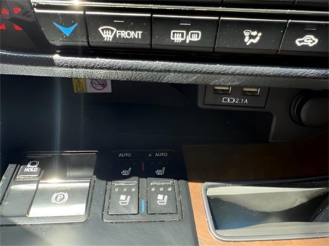 2021 Lexus Rx 350L, available for sale in Stratford, Connecticut | Wiz Leasing Inc. Stratford, Connecticut 2021 Lexus Rx 350L, available for sale in Stratford, Connecticut | Wiz Leasing Inc. Stratford, Connecticut