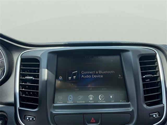 2016 Chrysler 200 Limited, available for sale in Stratford, Connecticut | Wiz Leasing Inc. Stratford, Connecticut 2016 Chrysler 200 Limited, available for sale in Stratford, Connecticut | Wiz Leasing Inc. Stratford, Connecticut