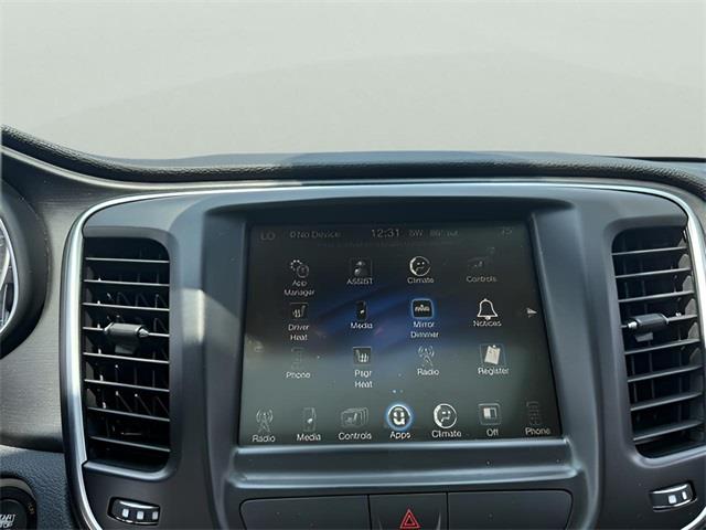 2016 Chrysler 200 Limited, available for sale in Stratford, Connecticut | Wiz Leasing Inc. Stratford, Connecticut 2016 Chrysler 200 Limited, available for sale in Stratford, Connecticut | Wiz Leasing Inc. Stratford, Connecticut