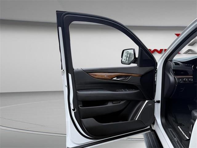 2016 Cadillac Escalade Premium, available for sale in Stratford, Connecticut | Wiz Leasing Inc. Stratford, Connecticut 2016 Cadillac Escalade Premium, available for sale in Stratford, Connecticut | Wiz Leasing Inc. Stratford, Connecticut