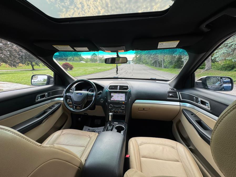 2016 Ford Explorer 4WD 4dr XLT, available for sale in Waterbury, Connecticut | Platinum Auto Care. Waterbury, Connecticut 2016 Ford Explorer 4WD 4dr XLT, available for sale in Waterbury, Connecticut | Platinum Auto Care. Waterbury, Connecticut