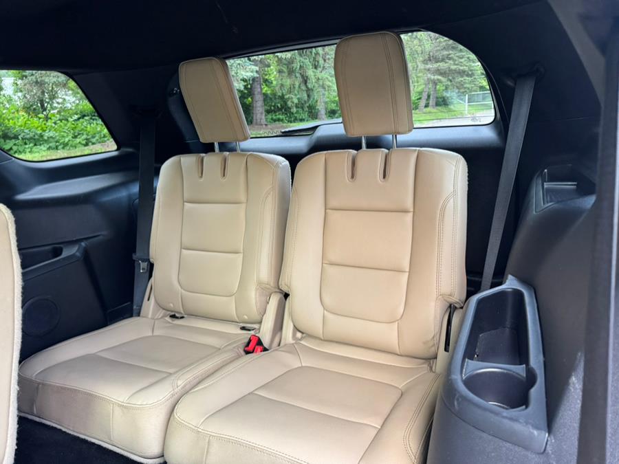 2016 Ford Explorer 4WD 4dr XLT, available for sale in Waterbury, Connecticut | Platinum Auto Care. Waterbury, Connecticut 2016 Ford Explorer 4WD 4dr XLT, available for sale in Waterbury, Connecticut | Platinum Auto Care. Waterbury, Connecticut