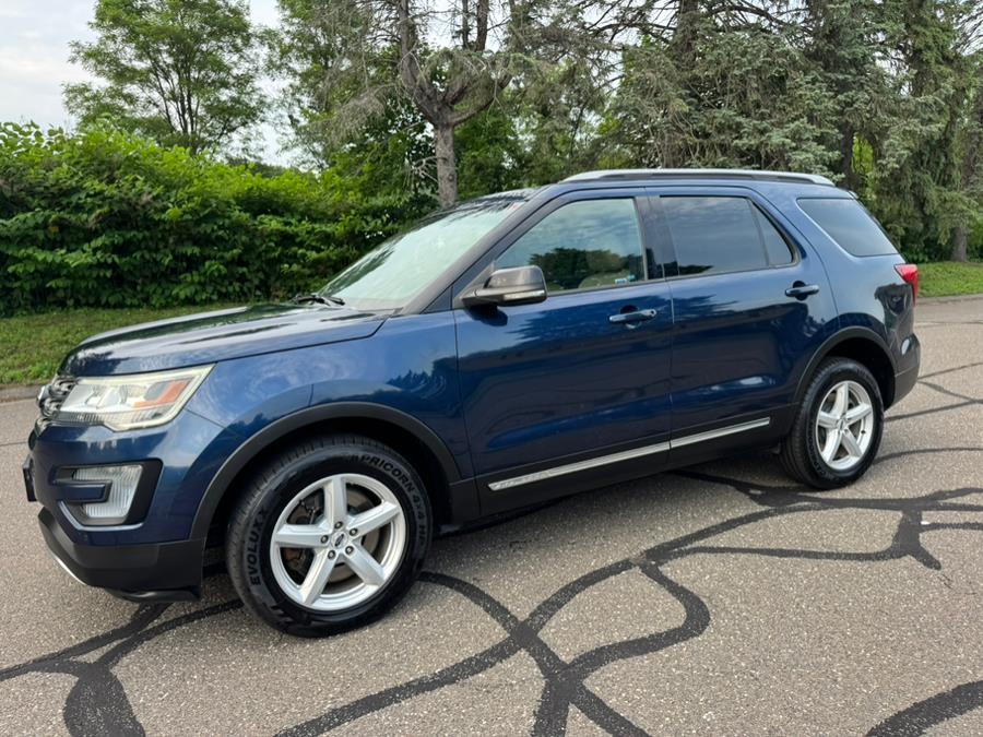 2016 Ford Explorer 4WD 4dr XLT, available for sale in Waterbury, Connecticut | Platinum Auto Care. Waterbury, Connecticut 2016 Ford Explorer 4WD 4dr XLT, available for sale in Waterbury, Connecticut | Platinum Auto Care. Waterbury, Connecticut