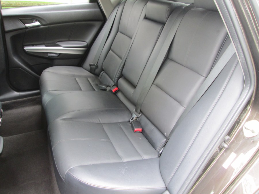 2013 Honda Crosstour 4WD V6 5dr EX-L w/Navi, available for sale in Levittown, Pennsylvania | Levittown Auto. Levittown, Pennsylvania 2013 Honda Crosstour 4WD V6 5dr EX-L w/Navi, available for sale in Levittown, Pennsylvania | Levittown Auto. Levittown, Pennsylvania