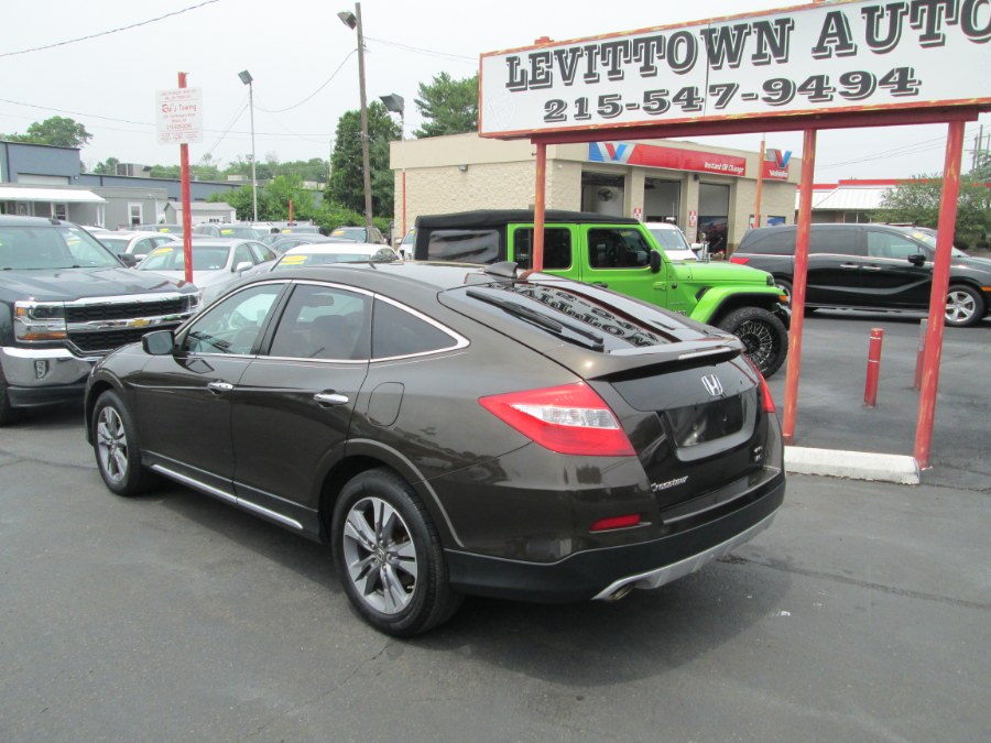 2013 Honda Crosstour 4WD V6 5dr EX-L w/Navi, available for sale in Levittown, Pennsylvania | Levittown Auto. Levittown, Pennsylvania 2013 Honda Crosstour 4WD V6 5dr EX-L w/Navi, available for sale in Levittown, Pennsylvania | Levittown Auto. Levittown, Pennsylvania