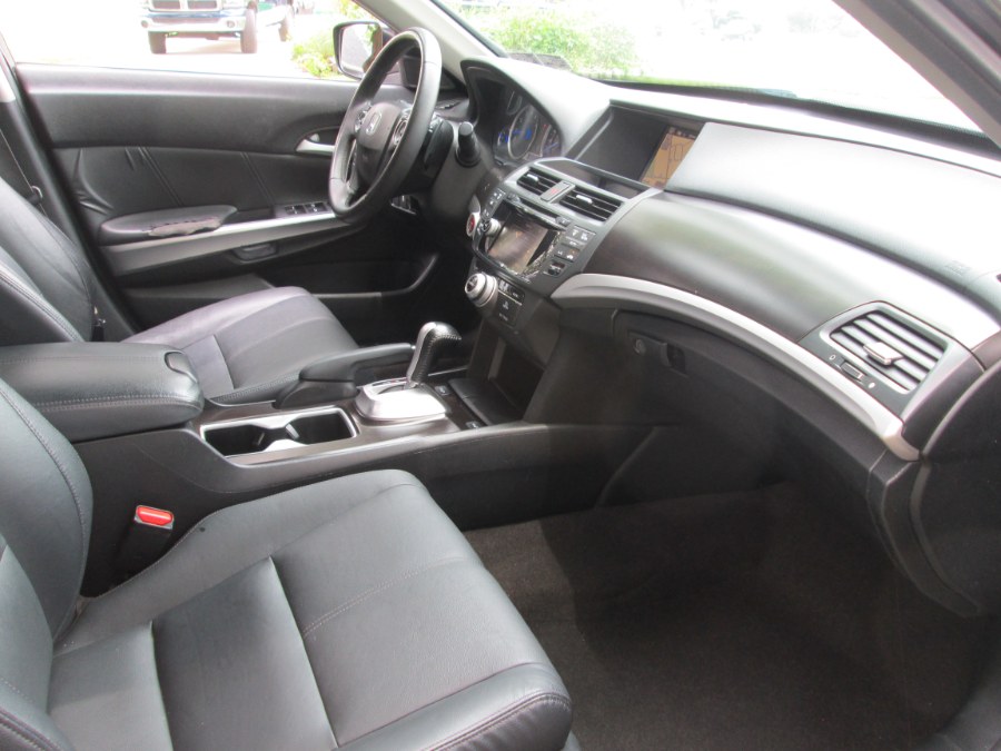 2013 Honda Crosstour 4WD V6 5dr EX-L w/Navi, available for sale in Levittown, Pennsylvania | Levittown Auto. Levittown, Pennsylvania 2013 Honda Crosstour 4WD V6 5dr EX-L w/Navi, available for sale in Levittown, Pennsylvania | Levittown Auto. Levittown, Pennsylvania