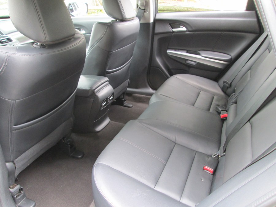 2013 Honda Crosstour 4WD V6 5dr EX-L w/Navi, available for sale in Levittown, Pennsylvania | Levittown Auto. Levittown, Pennsylvania 2013 Honda Crosstour 4WD V6 5dr EX-L w/Navi, available for sale in Levittown, Pennsylvania | Levittown Auto. Levittown, Pennsylvania