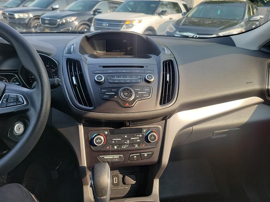2018 Ford Escape SE FWD, available for sale in Little Ferry, New Jersey | Victoria Preowned Autos Inc. Little Ferry, New Jersey 2018 Ford Escape SE FWD, available for sale in Little Ferry, New Jersey | Victoria Preowned Autos Inc. Little Ferry, New Jersey