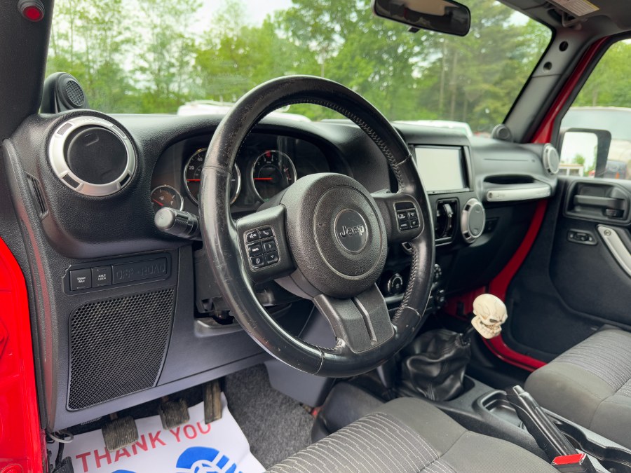 2011 Jeep Wrangler Unlimited 4WD 4dr Rubicon, available for sale in Ortonville, Michigan | Marsh Auto Sales LLC. Ortonville, Michigan 2011 Jeep Wrangler Unlimited 4WD 4dr Rubicon, available for sale in Ortonville, Michigan | Marsh Auto Sales LLC. Ortonville, Michigan