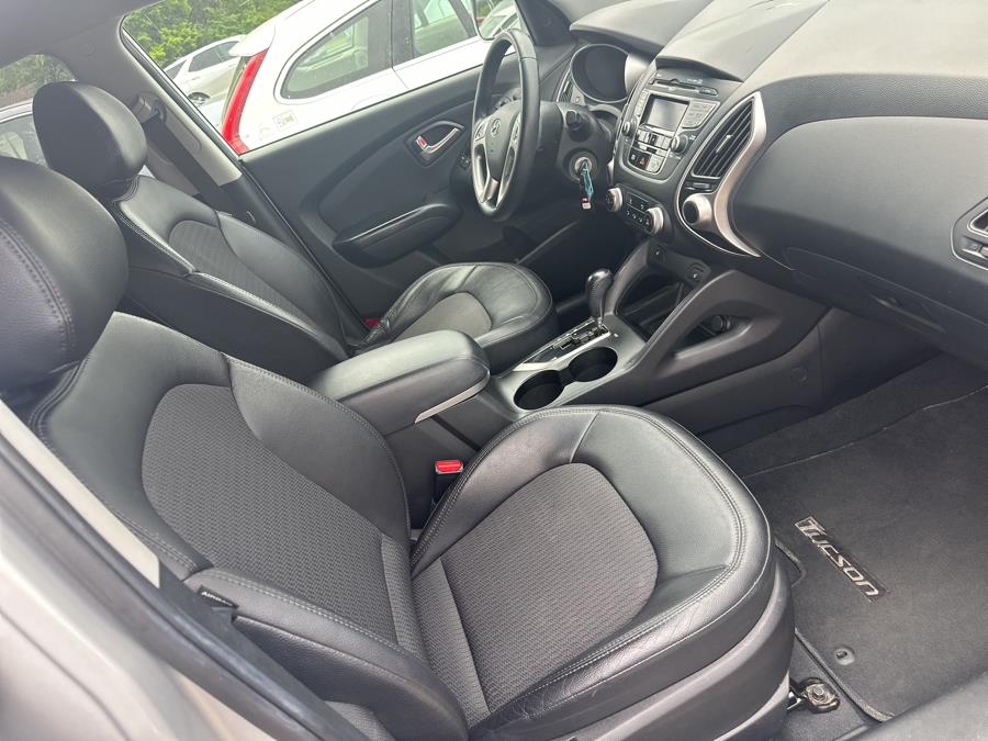 2013 Hyundai Tucson AWD 4dr Auto GLS PZEV, available for sale in Beavercreek, Ohio | Wholesale Direct Motors. Beavercreek, Ohio 2013 Hyundai Tucson AWD 4dr Auto GLS PZEV, available for sale in Beavercreek, Ohio | Wholesale Direct Motors. Beavercreek, Ohio