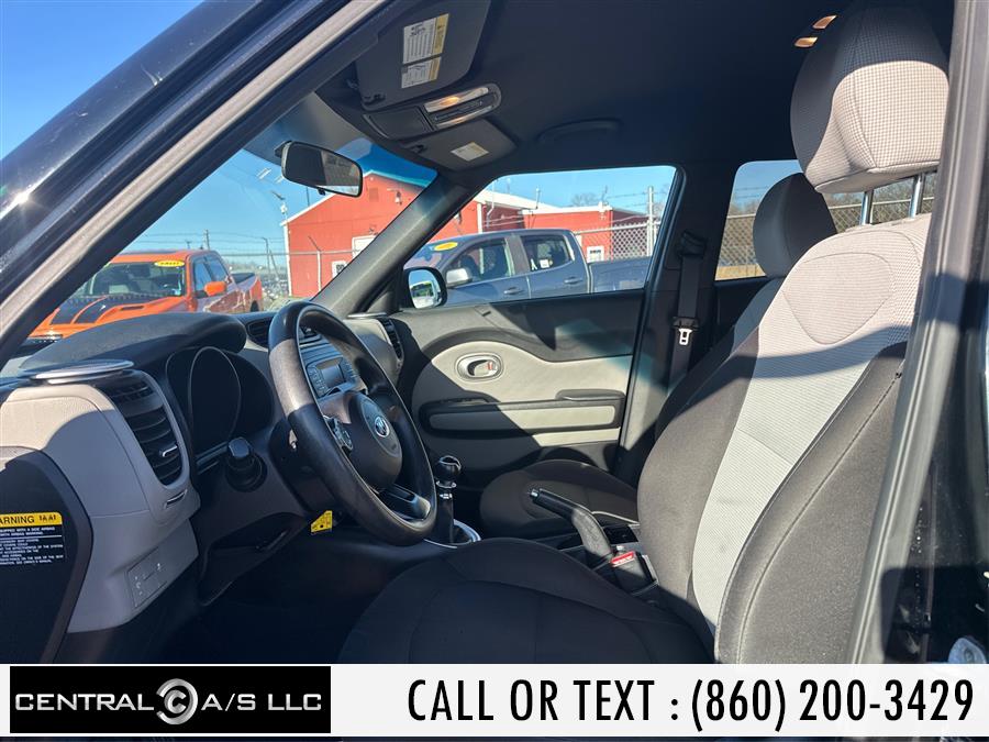 2015 Kia Soul 5dr Wgn Man Base, available for sale in East Windsor, Connecticut | Central A/S LLC. East Windsor, Connecticut 2015 Kia Soul 5dr Wgn Man Base, available for sale in East Windsor, Connecticut | Central A/S LLC. East Windsor, Connecticut
