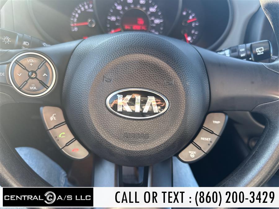 2015 Kia Soul 5dr Wgn Man Base, available for sale in East Windsor, Connecticut | Central A/S LLC. East Windsor, Connecticut 2015 Kia Soul 5dr Wgn Man Base, available for sale in East Windsor, Connecticut | Central A/S LLC. East Windsor, Connecticut