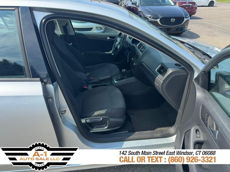 2012 Volkswagen Jetta Sedan 4dr Auto S w/Sunroof, available for sale in East Windsor, Connecticut | A1 Auto Sale LLC. East Windsor, Connecticut 2012 Volkswagen Jetta Sedan 4dr Auto S w/Sunroof, available for sale in East Windsor, Connecticut | A1 Auto Sale LLC. East Windsor, Connecticut
