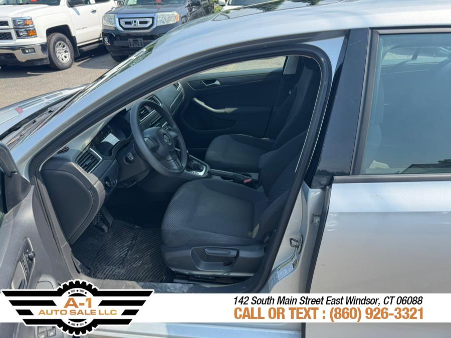 2012 Volkswagen Jetta Sedan 4dr Auto S w/Sunroof, available for sale in East Windsor, Connecticut | A1 Auto Sale LLC. East Windsor, Connecticut 2012 Volkswagen Jetta Sedan 4dr Auto S w/Sunroof, available for sale in East Windsor, Connecticut | A1 Auto Sale LLC. East Windsor, Connecticut