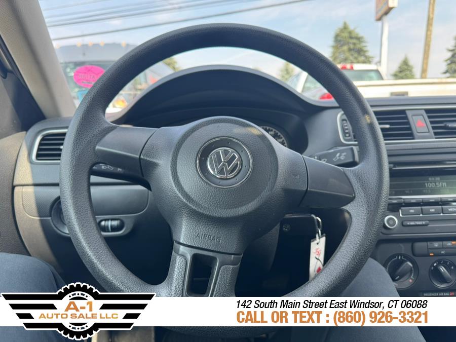 2012 Volkswagen Jetta Sedan 4dr Auto S w/Sunroof, available for sale in East Windsor, Connecticut | A1 Auto Sale LLC. East Windsor, Connecticut 2012 Volkswagen Jetta Sedan 4dr Auto S w/Sunroof, available for sale in East Windsor, Connecticut | A1 Auto Sale LLC. East Windsor, Connecticut