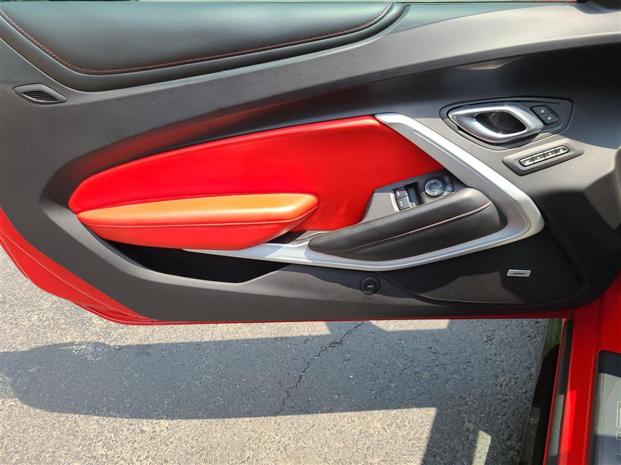 2016 Chevrolet Camaro 2dr Cpe 2SS, available for sale in Canton, Connecticut | Lava Motors. Canton, Connecticut 2016 Chevrolet Camaro 2dr Cpe 2SS, available for sale in Canton, Connecticut | Lava Motors. Canton, Connecticut