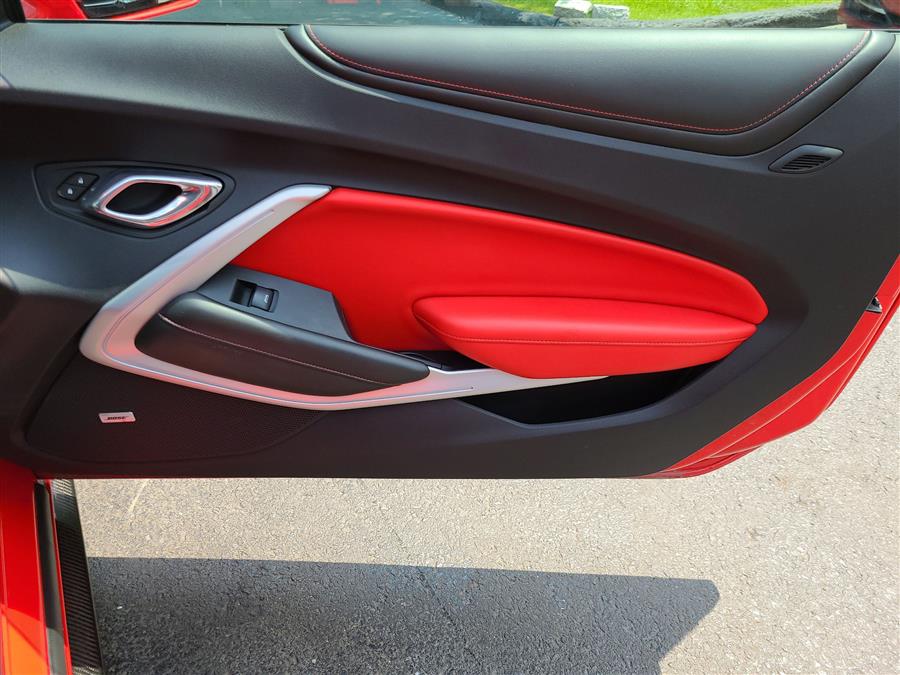 2016 Chevrolet Camaro 2dr Cpe 2SS, available for sale in Canton, Connecticut | Lava Motors. Canton, Connecticut 2016 Chevrolet Camaro 2dr Cpe 2SS, available for sale in Canton, Connecticut | Lava Motors. Canton, Connecticut