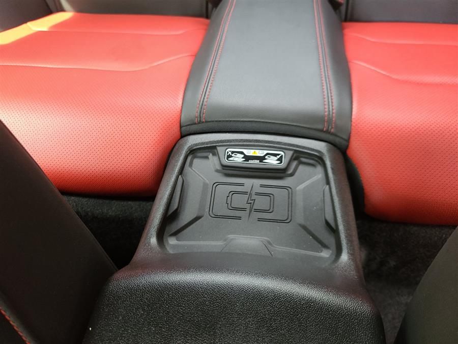 2016 Chevrolet Camaro 2dr Cpe 2SS, available for sale in Canton, Connecticut | Lava Motors. Canton, Connecticut 2016 Chevrolet Camaro 2dr Cpe 2SS, available for sale in Canton, Connecticut | Lava Motors. Canton, Connecticut
