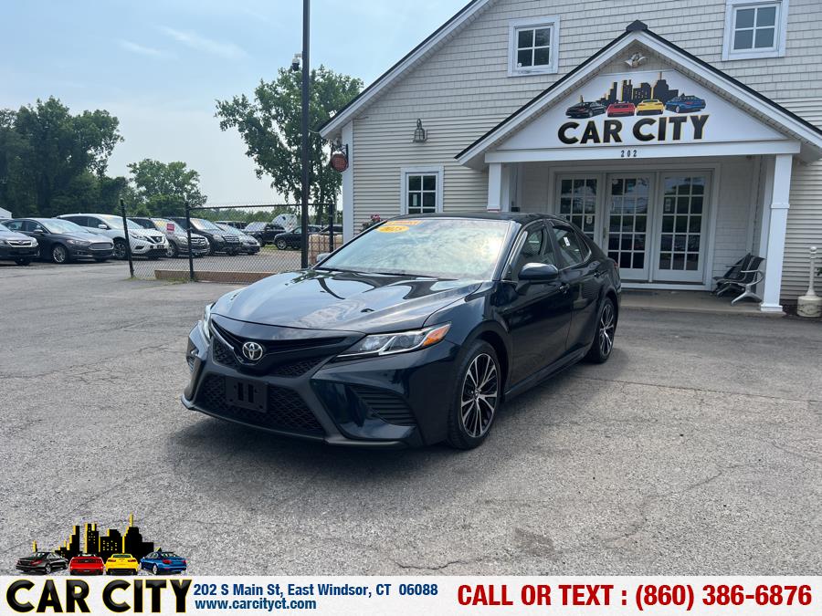 Used 2018 Toyota Camry in East Windsor, Connecticut | Car City LLC. East Windsor, Connecticut