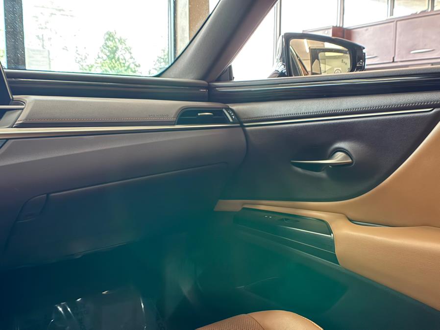 2019 Lexus ES ES 350 Ultra Luxury FWD, available for sale in Massapequa Park, New York | Power Motors East. Massapequa Park, New York 2019 Lexus ES ES 350 Ultra Luxury FWD, available for sale in Massapequa Park, New York | Power Motors East. Massapequa Park, New York