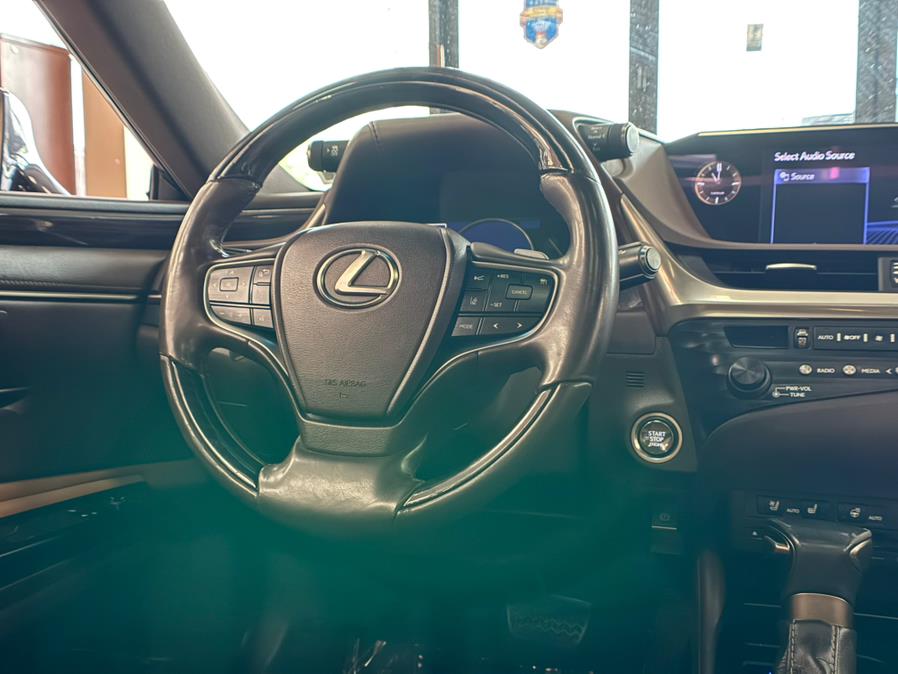 2019 Lexus ES ES 350 Ultra Luxury FWD, available for sale in Massapequa Park, New York | Power Motors East. Massapequa Park, New York 2019 Lexus ES ES 350 Ultra Luxury FWD, available for sale in Massapequa Park, New York | Power Motors East. Massapequa Park, New York
