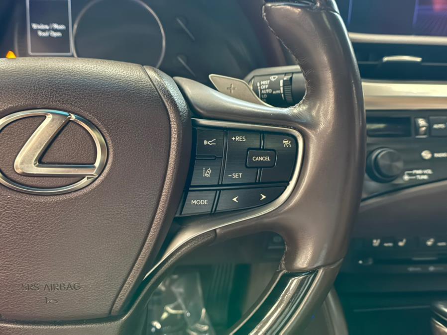 2019 Lexus ES ES 350 Ultra Luxury FWD, available for sale in Massapequa Park, New York | Power Motors East. Massapequa Park, New York 2019 Lexus ES ES 350 Ultra Luxury FWD, available for sale in Massapequa Park, New York | Power Motors East. Massapequa Park, New York