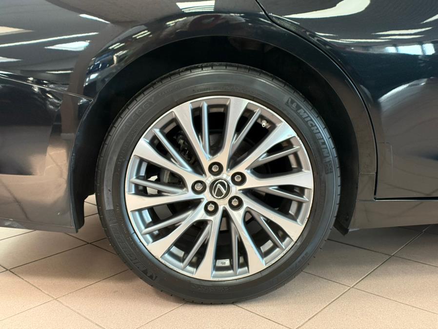 2019 Lexus ES ES 350 Ultra Luxury FWD, available for sale in Massapequa Park, New York | Power Motors East. Massapequa Park, New York 2019 Lexus ES ES 350 Ultra Luxury FWD, available for sale in Massapequa Park, New York | Power Motors East. Massapequa Park, New York