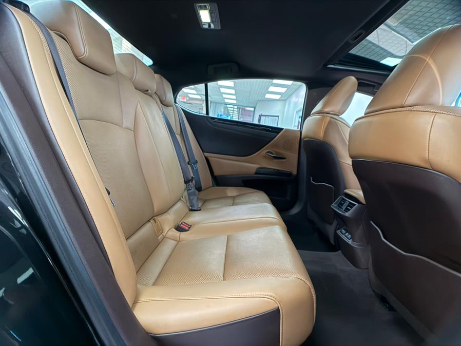 2019 Lexus ES ES 350 Ultra Luxury FWD, available for sale in Massapequa Park, New York | Power Motors East. Massapequa Park, New York 2019 Lexus ES ES 350 Ultra Luxury FWD, available for sale in Massapequa Park, New York | Power Motors East. Massapequa Park, New York
