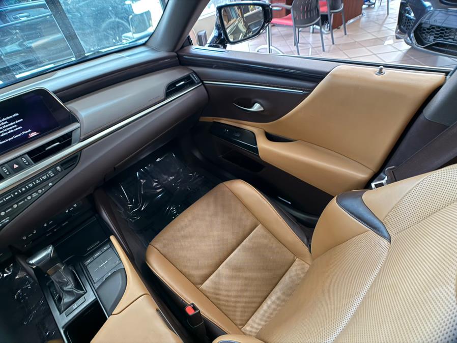 2019 Lexus ES ES 350 Ultra Luxury FWD, available for sale in Massapequa Park, New York | Power Motors East. Massapequa Park, New York 2019 Lexus ES ES 350 Ultra Luxury FWD, available for sale in Massapequa Park, New York | Power Motors East. Massapequa Park, New York