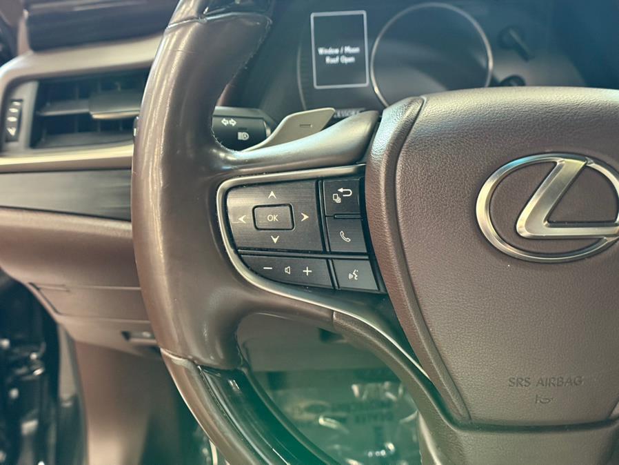 2019 Lexus ES ES 350 Ultra Luxury FWD, available for sale in Massapequa Park, New York | Power Motors East. Massapequa Park, New York 2019 Lexus ES ES 350 Ultra Luxury FWD, available for sale in Massapequa Park, New York | Power Motors East. Massapequa Park, New York