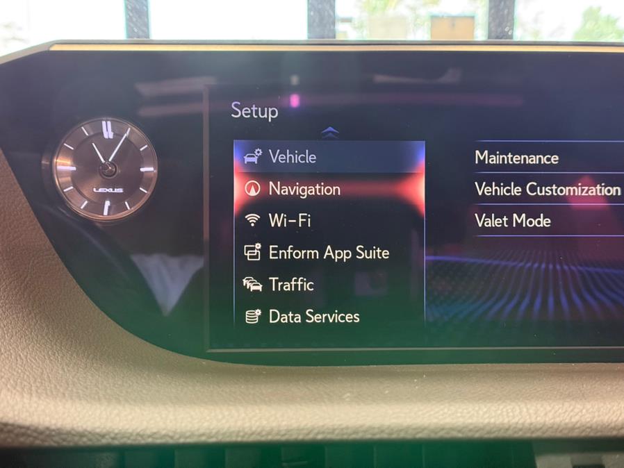 2019 Lexus ES ES 350 Ultra Luxury FWD, available for sale in Massapequa Park, New York | Power Motors East. Massapequa Park, New York 2019 Lexus ES ES 350 Ultra Luxury FWD, available for sale in Massapequa Park, New York | Power Motors East. Massapequa Park, New York