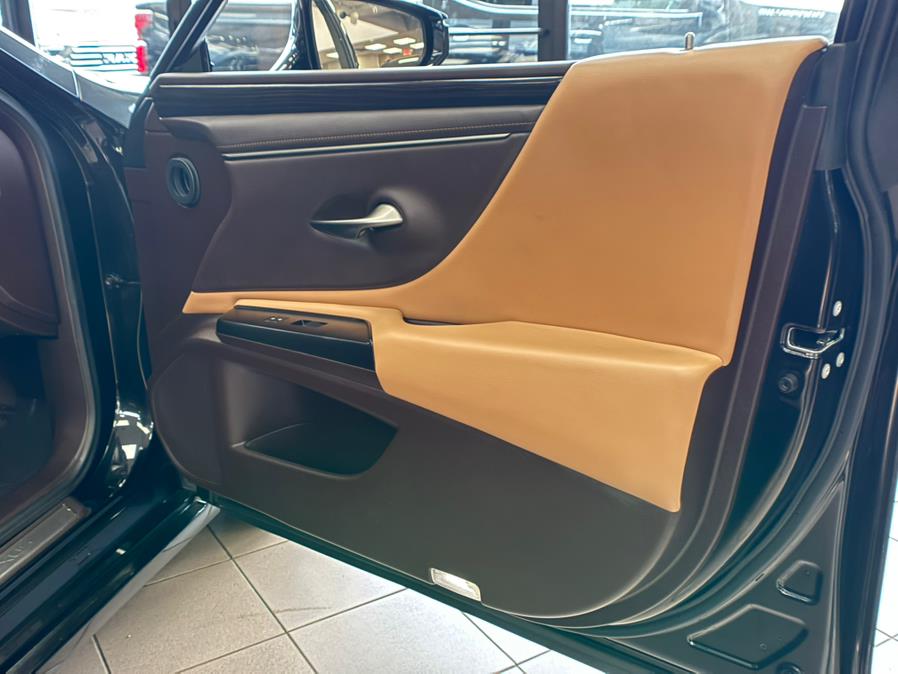 2019 Lexus ES ES 350 Ultra Luxury FWD, available for sale in Massapequa Park, New York | Power Motors East. Massapequa Park, New York 2019 Lexus ES ES 350 Ultra Luxury FWD, available for sale in Massapequa Park, New York | Power Motors East. Massapequa Park, New York