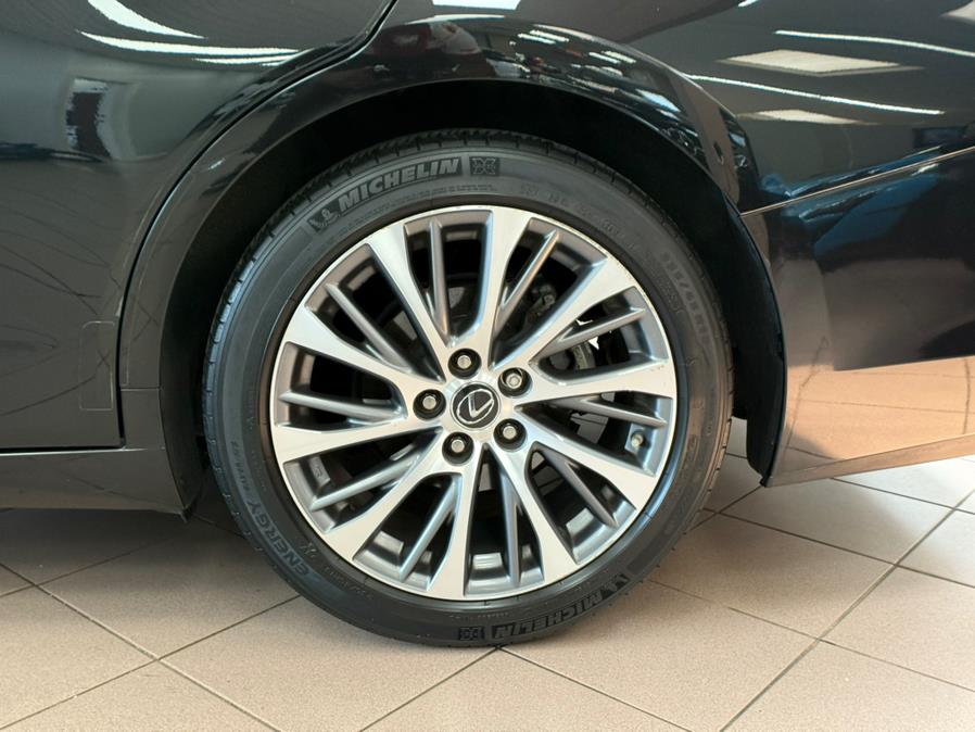 2019 Lexus ES ES 350 Ultra Luxury FWD, available for sale in Massapequa Park, New York | Power Motors East. Massapequa Park, New York 2019 Lexus ES ES 350 Ultra Luxury FWD, available for sale in Massapequa Park, New York | Power Motors East. Massapequa Park, New York