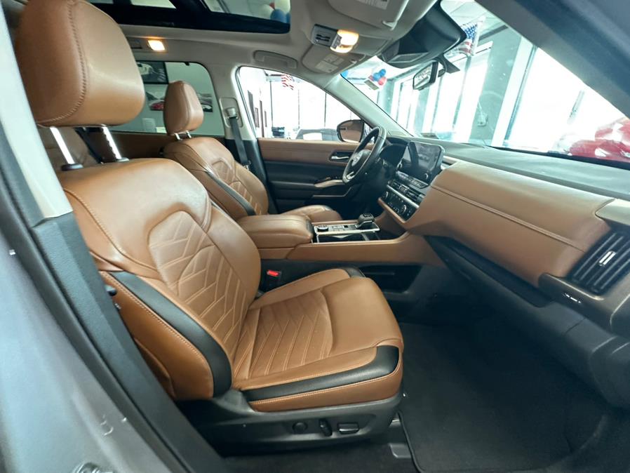2023 Nissan Pathfinder Platinum 4WD FULLY LOADED, available for sale in Inwood, New York | 5 Towns Drive. Inwood, New York 2023 Nissan Pathfinder Platinum 4WD FULLY LOADED, available for sale in Inwood, New York | 5 Towns Drive. Inwood, New York