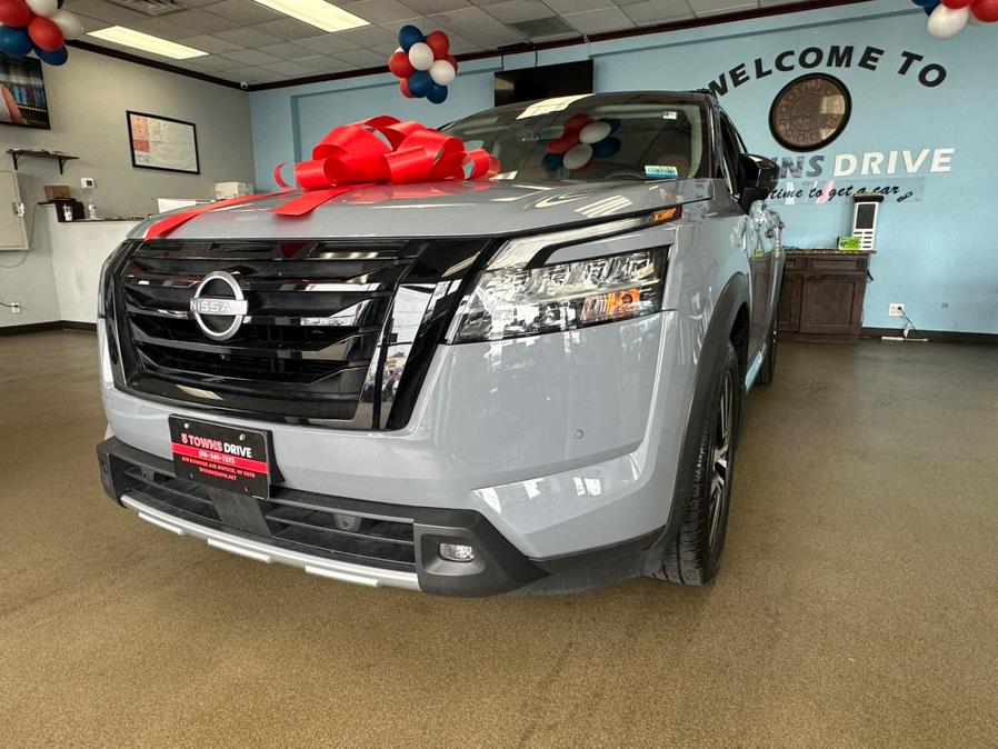 2023 Nissan Pathfinder Platinum 4WD FULLY LOADED, available for sale in Inwood, New York | 5 Towns Drive. Inwood, New York 2023 Nissan Pathfinder Platinum 4WD FULLY LOADED, available for sale in Inwood, New York | 5 Towns Drive. Inwood, New York