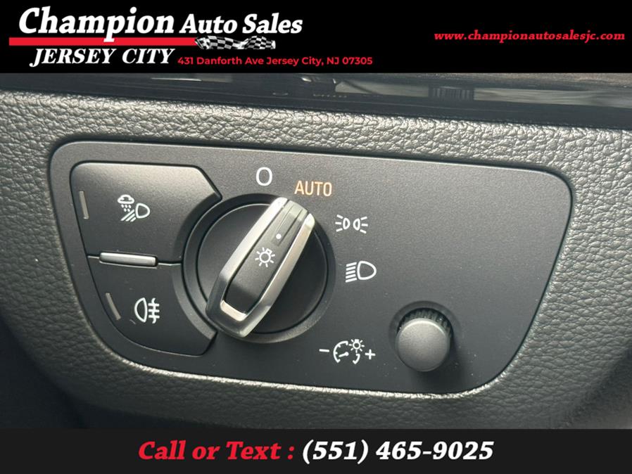 2020 Audi Q5 Premium Plus 45 TFSI quattro, available for sale in Jersey City, New Jersey | Champion Auto Sales. Jersey City, New Jersey 2020 Audi Q5 Premium Plus 45 TFSI quattro, available for sale in Jersey City, New Jersey | Champion Auto Sales. Jersey City, New Jersey